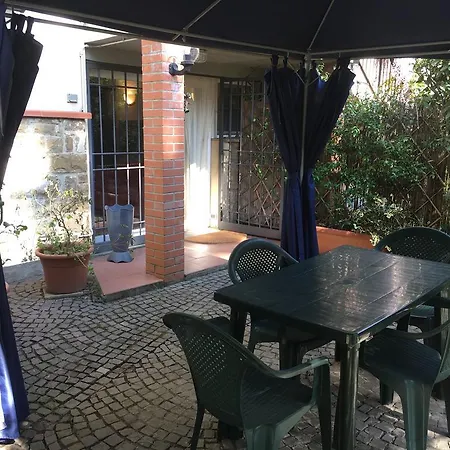 Old Town In The Green: Federico'S Apartment.-3